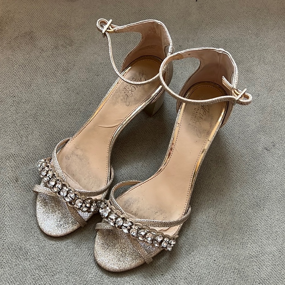 Jewel Badgley Mischka Giona heels